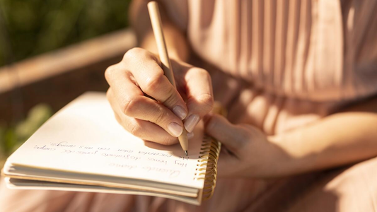 Unlocking Inner Wisdom: The Importance of Journaling for Mindful Living